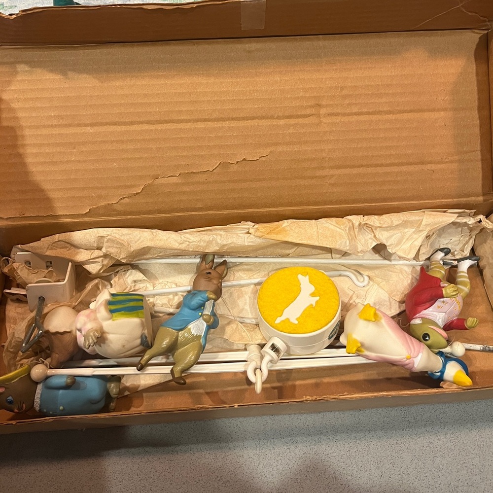 EDEN Mobile | Beatrix Potter Peter Rabbit | Musical Mobile Vintage 1976